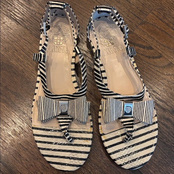 Vince Camuto ankle strap sandals - Picture 2 of 6